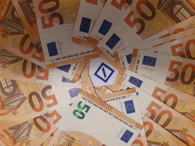 Substanzgefährdende Bonuszahlungen bei Großunternehmen unterbinden Substanzgefährdende Bonuszahlungen bei Großunternehmen unterbinden