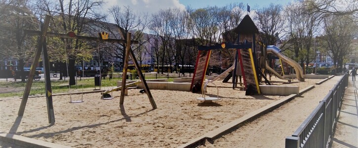 Inklusive Spielplätze in Berlin: Hindernisse abschaffen, Zugang für alle Kinder! Inklusive Spielplätze in Berlin: Hindernisse abschaffen, Zugang für alle Kinder!